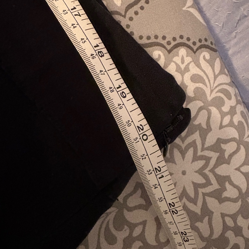 Old Navy Dark Black Pants - Picture 6 of 6